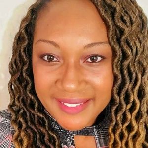 Meet your Posher, Valerie